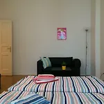 Schicke Und Guenstige Ferienwohnung Im Prenzlauer Berg
